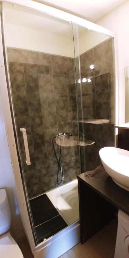 Appartement Dans Residence Calme Et Securisee เลอบาร์กาแรส ภายนอก รูปภาพ